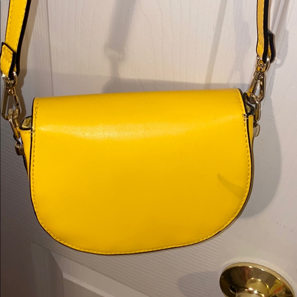 Purse - Picture 3 of 4